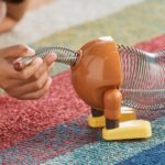 اکشن فیگور سخنگوی سگ اسلینکی کد Slinky Dog 415E